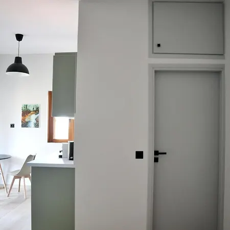 Elea Apartman *